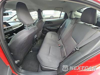 2025 Toyota Prius LE - zdjęcie 13 z 36 - miniatura