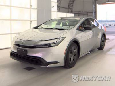 2025 Toyota Prius LE - zdjęcie 1 z 31 - miniatura