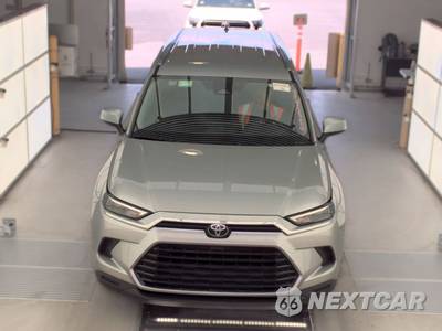 2025 Toyota Grand Highlander XLE - zdjęcie 2 z 34 - miniatura