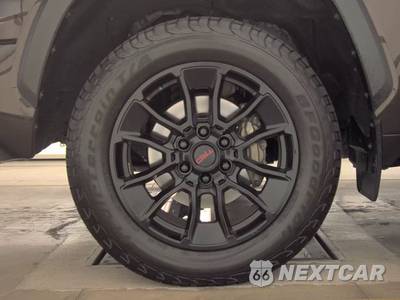 2023 Toyota Tundra Limited Crew Cab Short Bed - zdjęcie 9 z 24 - miniatura