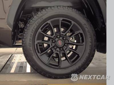 2023 Toyota Tundra Limited Crew Cab Short Bed - zdjęcie 12 z 24 - miniatura