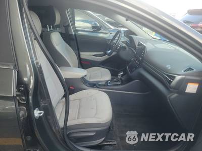 2022 Hyundai Ioniq Plug-In Hybrid SEL - zdjęcie 8 z 27 - miniatura
