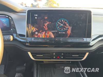 2025 Volkswagen Atlas Cross Sport 2.0T SE w/Technology - zdjęcie 11 z 24 - miniatura
