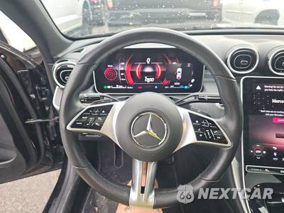 2025 Mercedes-Benz C 300 4MATIC - zdjęcie 10 z 26 - miniatura