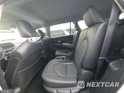 2025 Toyota Grand Highlander XLE - zdjęcie 13 z 35 - miniatura