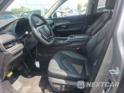 2025 Toyota Grand Highlander XLE - zdjęcie 7 z 30 - miniatura