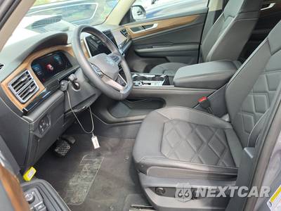 2025 Volkswagen Atlas 2.0T SE w/Technology - zdjęcie 7 z 30 - miniatura