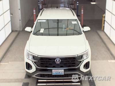 2025 Volkswagen Atlas Cross Sport 2.0T SE w/Technology - zdjęcie 2 z 22 - miniatura