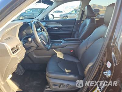 2025 Toyota Grand Highlander XLE - zdjęcie 7 z 31 - miniatura