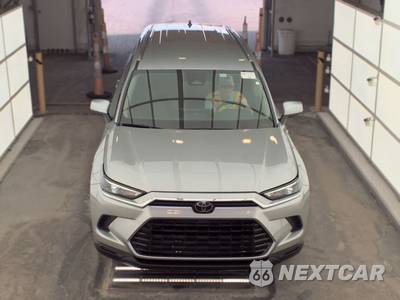 2025 Toyota Grand Highlander XLE - zdjęcie 2 z 22 - miniatura