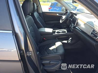 2025 Volkswagen Atlas 2.0T SE w/Technology - zdjęcie 8 z 24 - miniatura