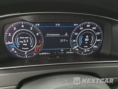 2019 Volkswagen Golf R Hatchback w/DCC & Navigation - zdjęcie 12 z 31 - miniatura
