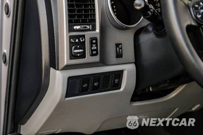 2012 Toyota Sequoia Limited - zdjęcie 35 z 50 - miniatura