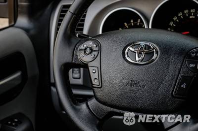 2012 Toyota Sequoia Limited - zdjęcie 23 z 50 - miniatura