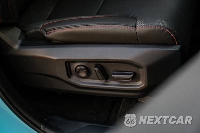 2026 Toyota Tundra i-FORCE MAX TRD Pro Crew Cab Short Bed - zdjęcie 49 z 50 - miniatura