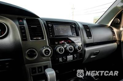 2015 Toyota Sequoia Limited - zdjęcie 32 z 50 - miniatura