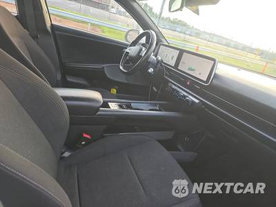 2023 Hyundai IONIQ 6 SE - zdjęcie 8 z 32 - miniatura
