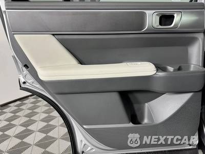2025 Hyundai Santa Fe SEL - zdjęcie 44 z 49 - miniatura
