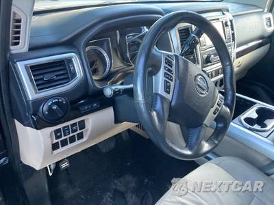 2017 Nissan TITAN SV Extended Cab Medium Bed - zdjęcie 22 z 30 - miniatura