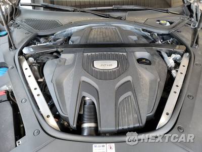 2018 Porsche Panamera 4 - zdjęcie 15 z 21 - miniatura