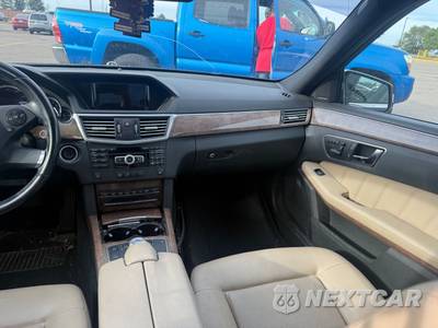 2012 Mercedes-Benz E 350 4MATIC Sedan - zdjęcie 16 z 31 - miniatura