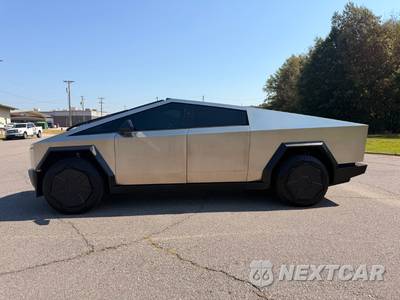 2024 Tesla Cybertruck Cyberbeast Crew Cab Medium Bed - zdjęcie 8 z 32 - miniatura