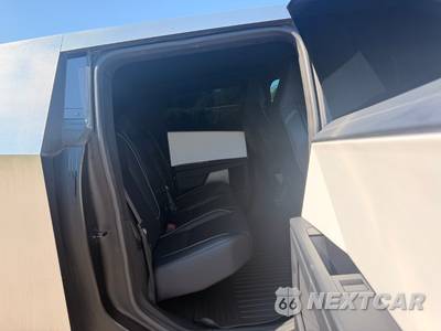 2024 Tesla Cybertruck Cyberbeast Crew Cab Medium Bed - zdjęcie 14 z 32 - miniatura