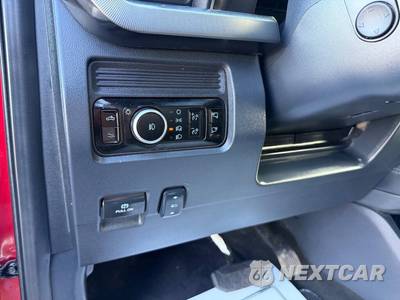 2026 Ford Super Duty F-350 Platinum Crew Cab Medium Bed - zdjęcie 18 z 74 - miniatura