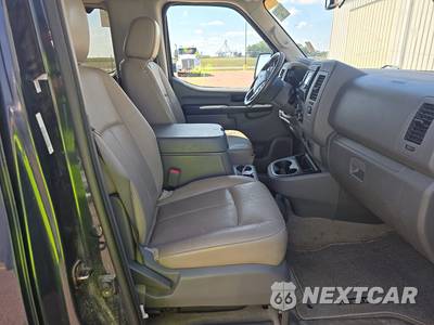 2016 Nissan NV3500 HD Passenger SL 146.1" WB - zdjęcie 8 z 22 - miniatura