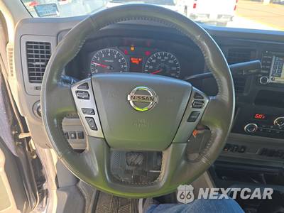 2016 Nissan NV3500 HD Passenger SL 146.1" WB - zdjęcie 10 z 22 - miniatura