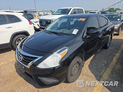 2015 Nissan Versa SV - zdjęcie 1 z 56 - miniatura