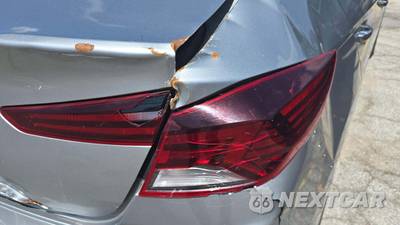 2020 Hyundai Elantra SEL Sedan - zdjęcie 31 z 36 - miniatura