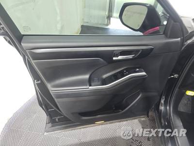 2025 Toyota Highlander Hybrid XLE - zdjęcie 9 z 32 - miniatura