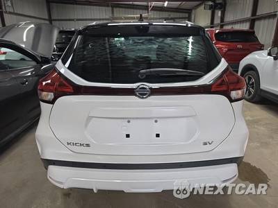 2021 Nissan Kicks SV - zdjęcie 5 z 18 - miniatura
