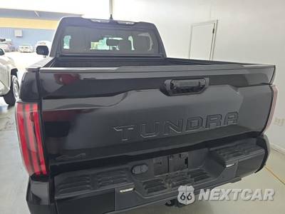 2023 Toyota Tundra Platinum Crew Cab Short Bed - zdjęcie 5 z 16 - miniatura