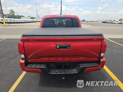 2019 Toyota Tacoma TRD Sport Crew Cab Medium Bed - zdjęcie 5 z 21 - miniatura