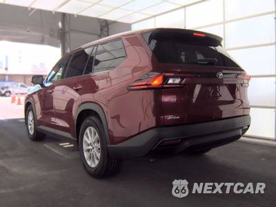 2025 Toyota Grand Highlander XLE - zdjęcie 6 z 23 - miniatura