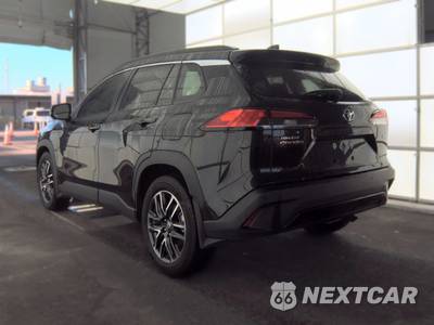 2026 Toyota Corolla Cross XLE - zdjęcie 6 z 21 - miniatura