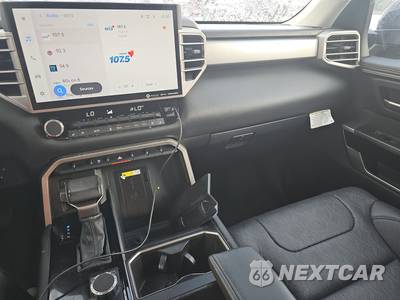 2023 Toyota Tundra Limited Crew Cab Short Bed - zdjęcie 11 z 20 - miniatura