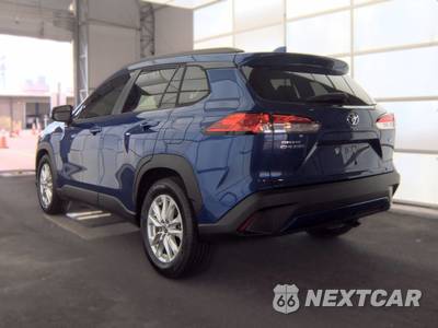 2023 Toyota Corolla Cross LE - zdjęcie 6 z 21 - miniatura