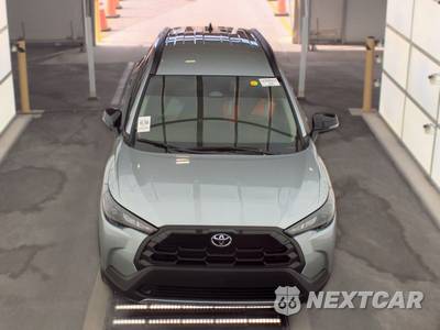 2026 Toyota Corolla Cross LE - zdjęcie 2 z 20 - miniatura