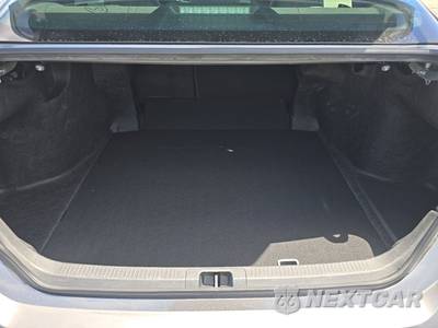2026 Toyota Camry SE - zdjęcie 16 z 26 - miniatura