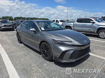 2026 Toyota Camry SE - zdjęcie 3 z 26 - miniatura