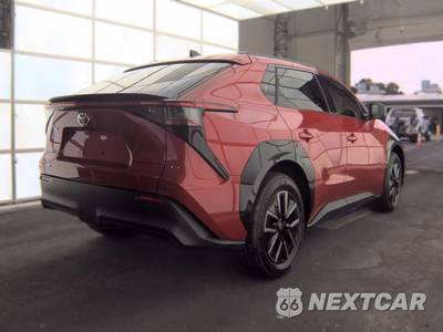 2026 Toyota bZ XLE Plus - zdjęcie 4 z 19 - miniatura