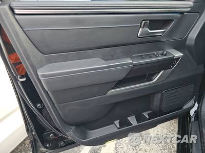2023 Toyota Tundra Platinum Crew Cab Short Bed - zdjęcie 9 z 23 - miniatura