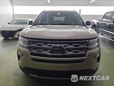 2018 Ford Explorer XLT - zdjęcie 2 z 60 - miniatura