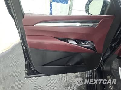 2026 Cadillac Escalade Luxury 1SB - zdjęcie 9 z 18 - miniatura