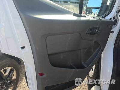2025 Ford Transit 250 Cargo Van Low Roof 130.0" WB - zdjęcie 9 z 23 - miniatura