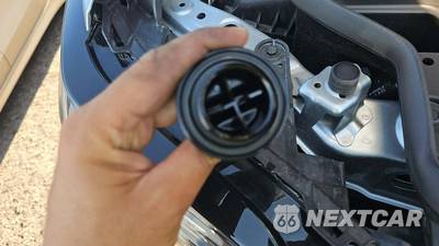 2025 Toyota Tacoma i-FORCE MAX Limited Crew Cab Medium Bed - zdjęcie 18 z 24 - miniatura