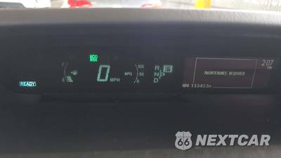 2012 Toyota Prius Plug-In Hybrid Advanced - zdjęcie 21 z 33 - miniatura